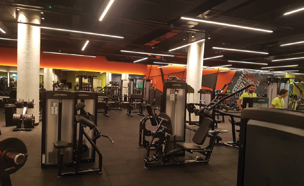 MacFit Piazza AVM
